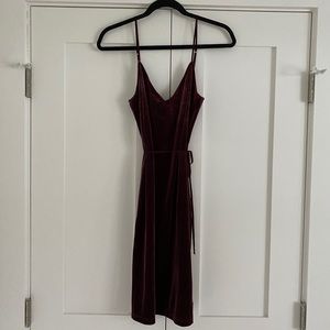 Abercrombie | Burgundy velvet dress